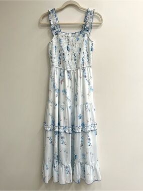 Scarlet Darkness white blue floral smocked tiered midi dress square neckline S